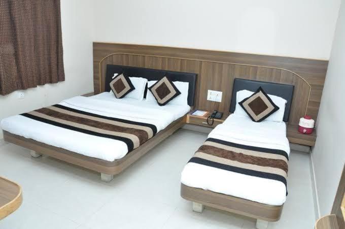 Hotel Glace Near International Airport