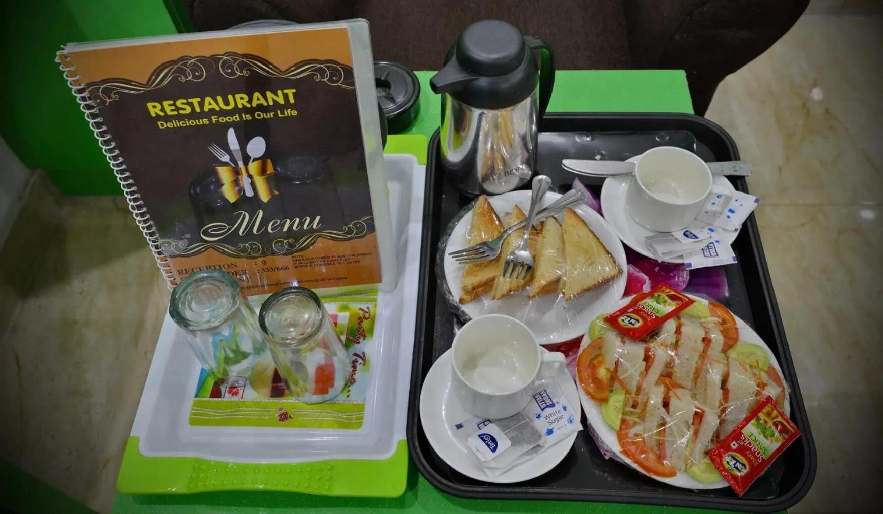 Glace Near International Airport Hotel